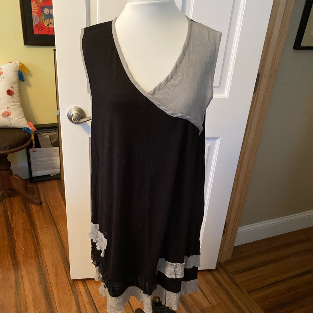Tunic top, black and grey, xl